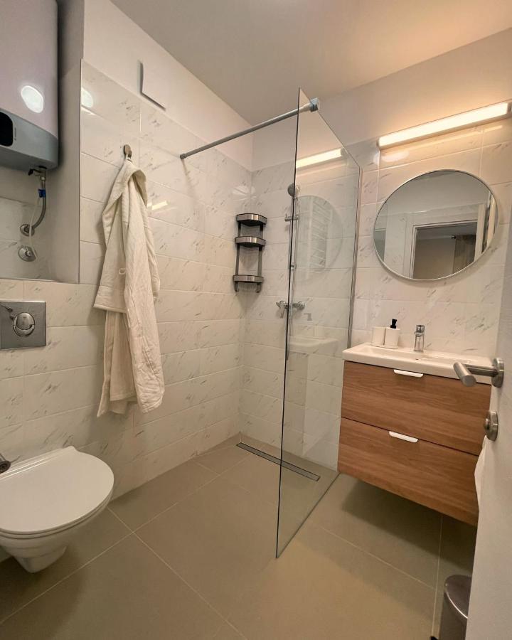 Luxe 4Br Apartment Split Ngoại thất bức ảnh
